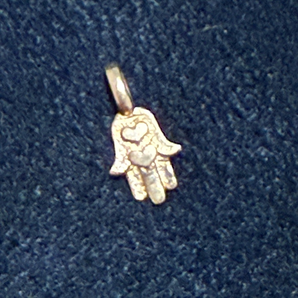 ALEX WOO MINI ADDITION HAMSA CHARM